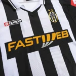 2001-02  Juventus Retro Jersey Home - 图片 4