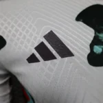 2024-25 Bayern Munich Home Player Version Soccer Jersey - 图片 4