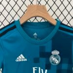 Real Madrid 17-18 Third Away Retro Kids Kit Soccer Jersey - 图片 4