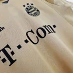 04-05 Bayern Munich Retro Away Jersey - 图片 4