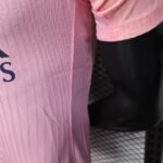 PSG Paris Special Edition Shirt Soccer Pink Jersey 25-26 player version - 图片 8