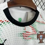 Kids Portugal Away Soccer (Jersey+Shorts) Kits 2025 - 图片 3